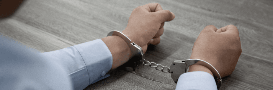 Proibição de Prisão Domiciliar para Líderes de Organização Criminosa: Entendimento Legislativo e Jurisprudencial